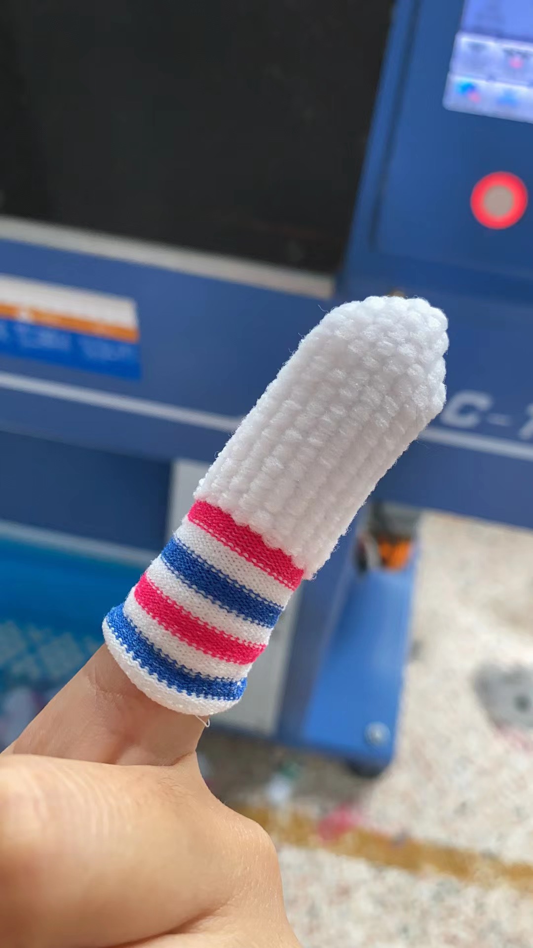 Pet teeth cleaning finger covers for dogs and cats