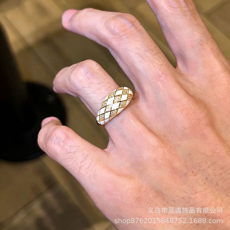 中古金色菱格满钻戒指女款轻奢小众高级感八芒星老钱风食指戒指环