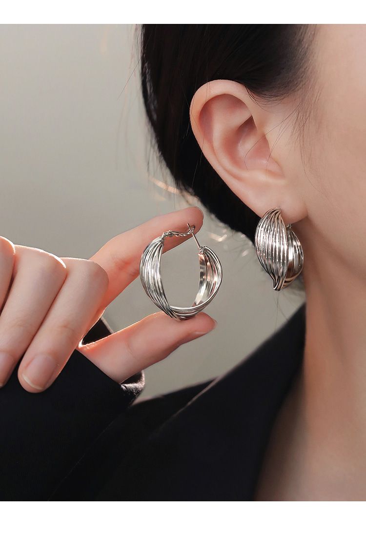 S999 sterling silver Hong Kong style hoop earrings, vintage