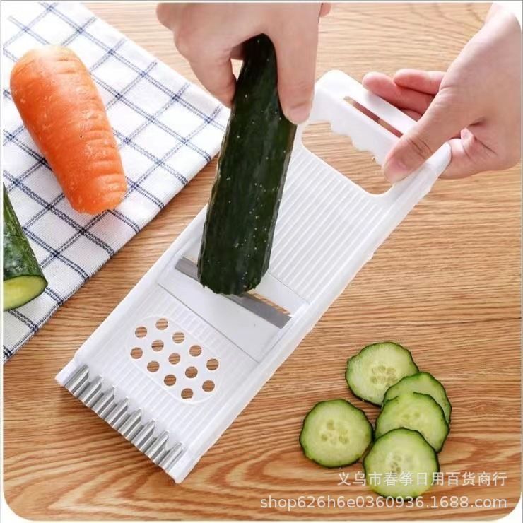 Multifunctional vegetable cutter for slicing and shredding