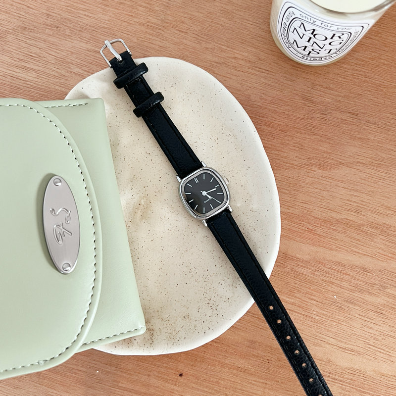 Korean-style quartz watch, leather strap, women's
