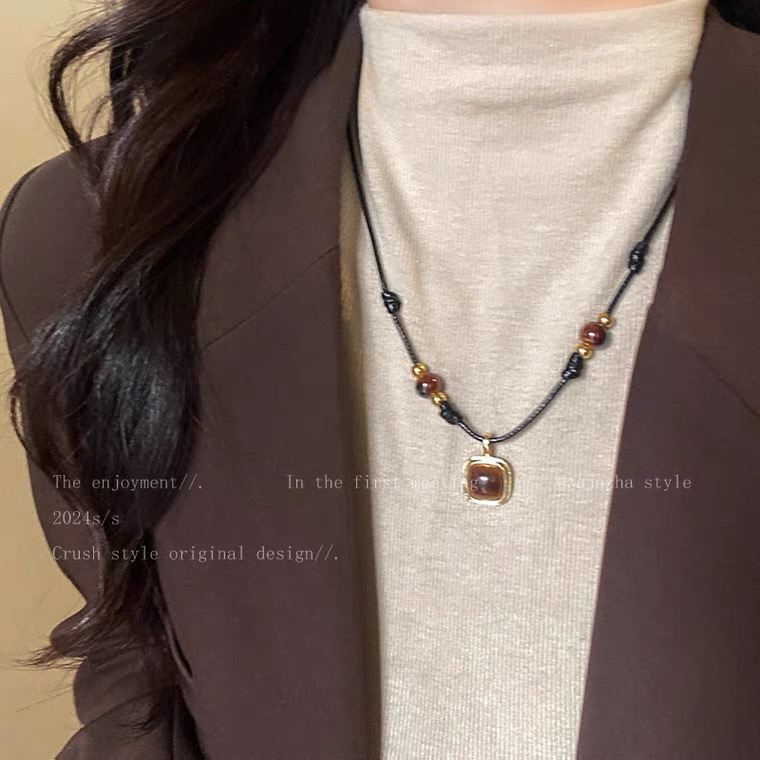 Tiger eye stone pendant, retro, niche design
