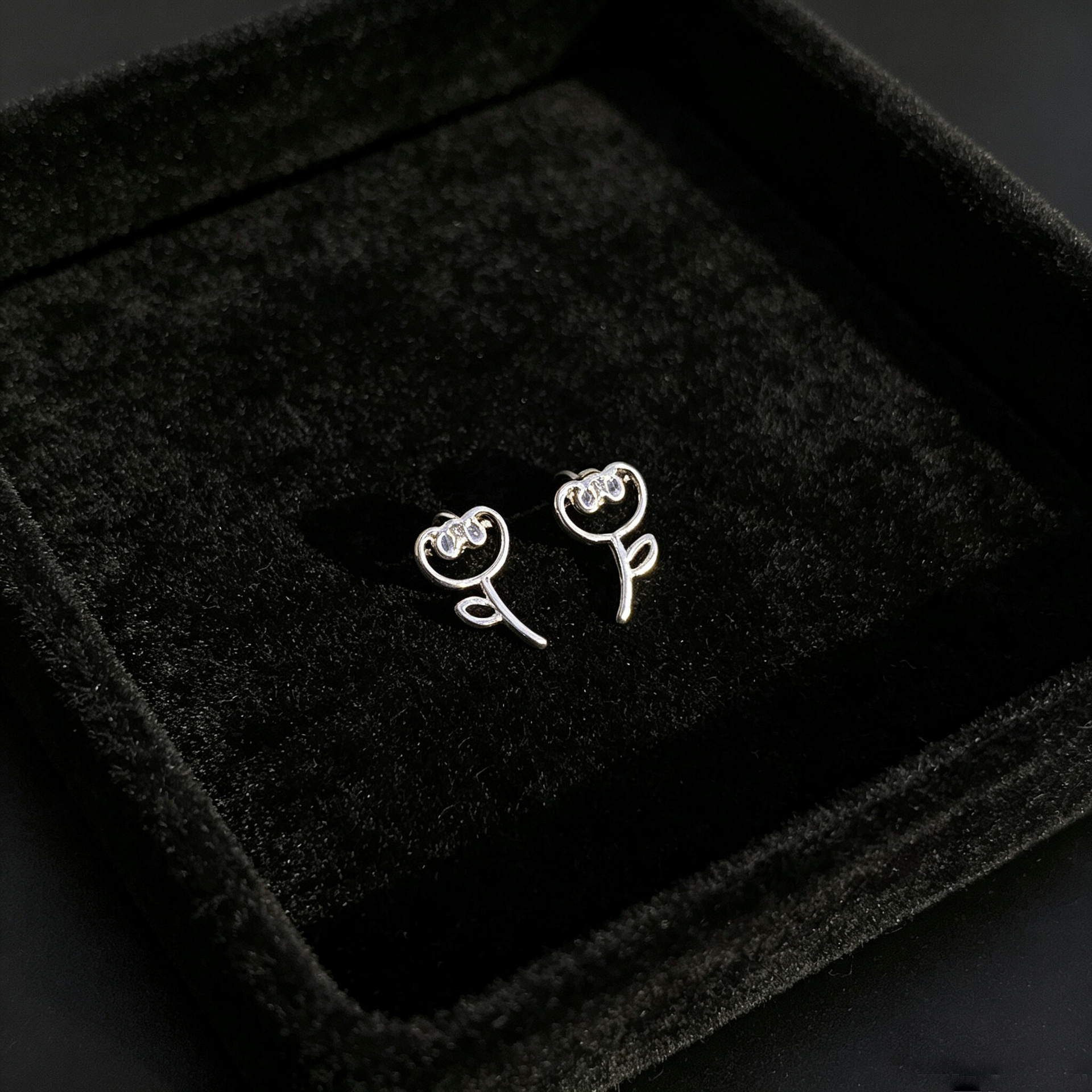 S999 Sterling Silver Zircon Stud Earrings Women