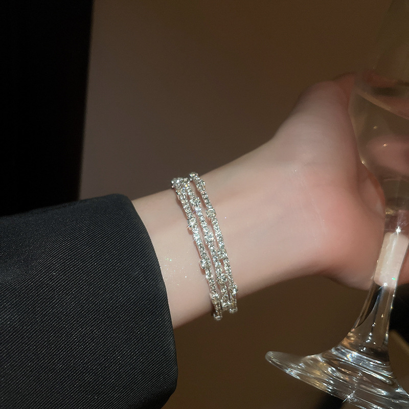 Artificial pearl multilayer rhinestone stretch bracelet