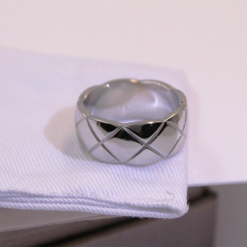 Xiangja 18k Gold plattiert Coco Rautenmuster Ring