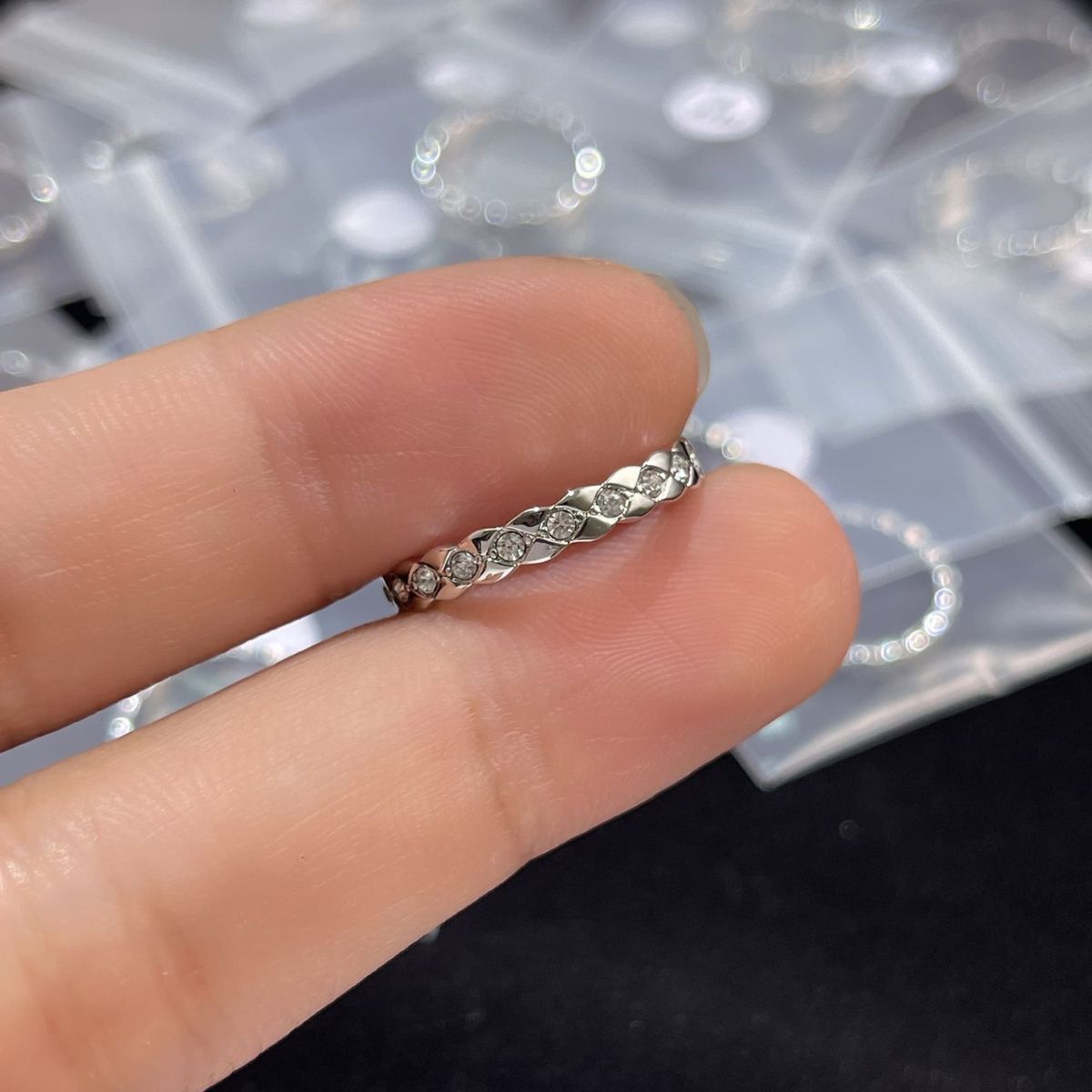 Xiangja 18k Gold plattiert Coco Rautenmuster Ring