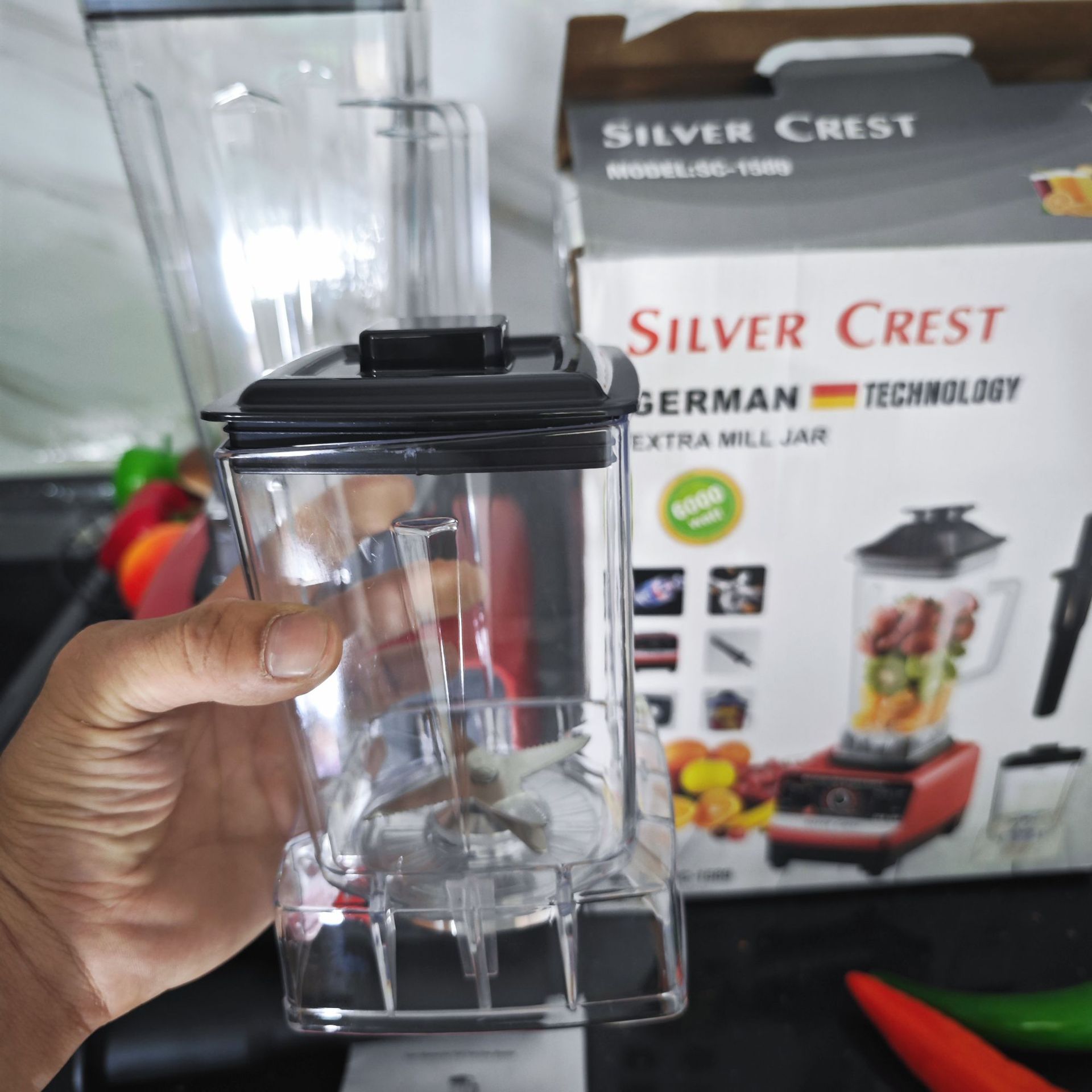2.5L blender with 9525 motor, ice crushing function