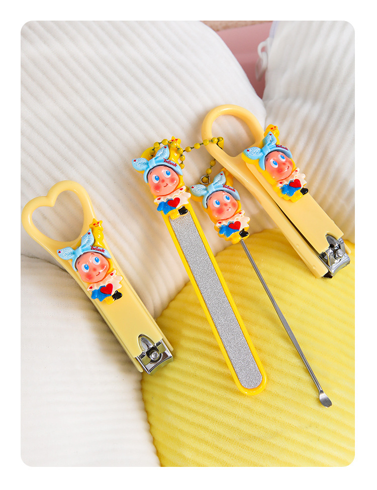 Nail clipper set, cute cartoon star design, ear pick and file