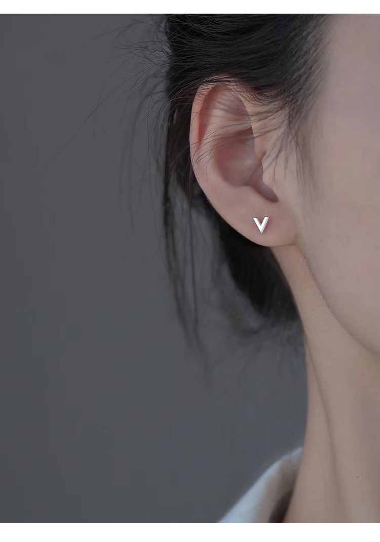 S999 Silberohrstecker minimalistisches Design