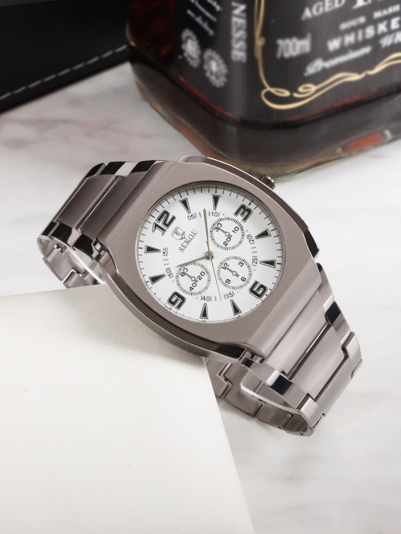 Quartz men's and women's wristwatch 2715, alloy