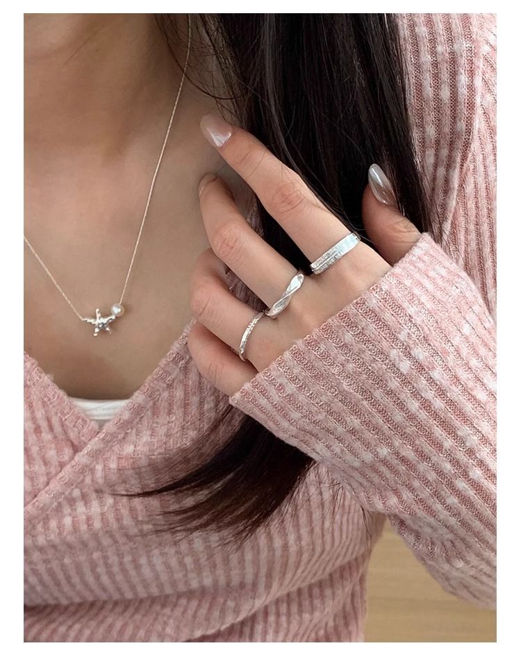 Geometric Möbius ring for women, open adjustable, luxury style