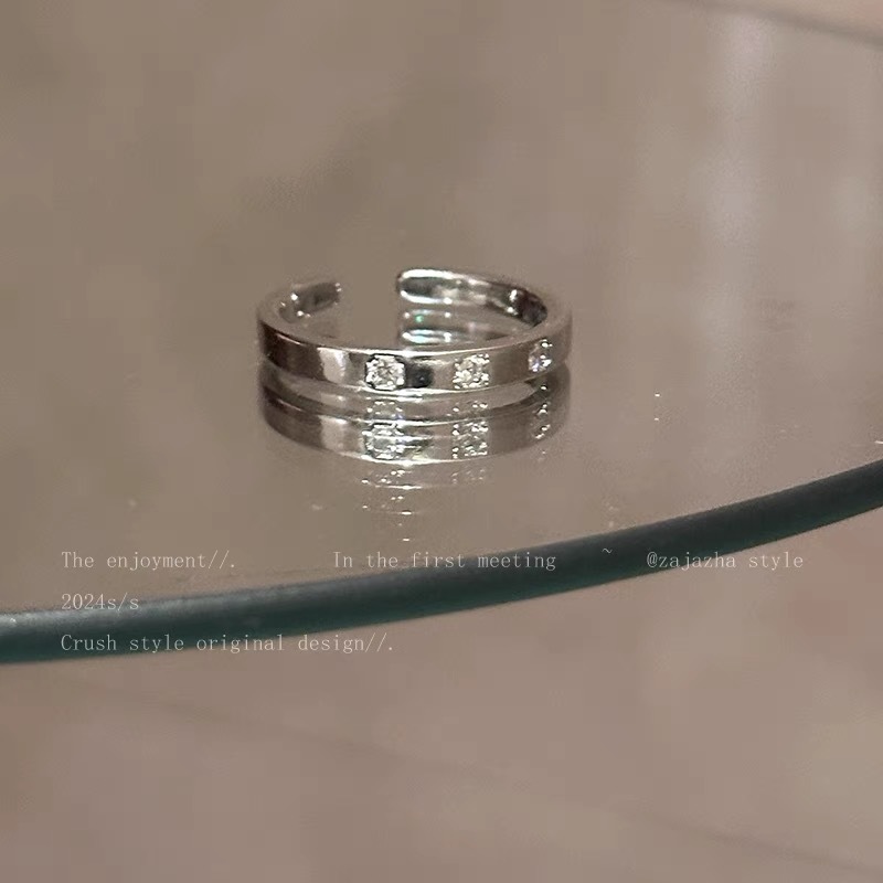 Zircon adjustable open ring, minimalist design
