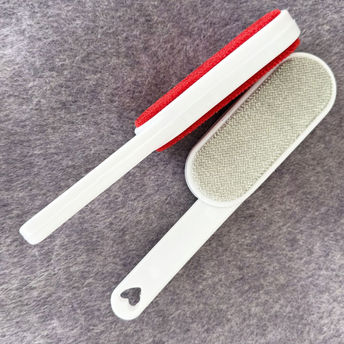 Cashmere coat care brush, double-sided