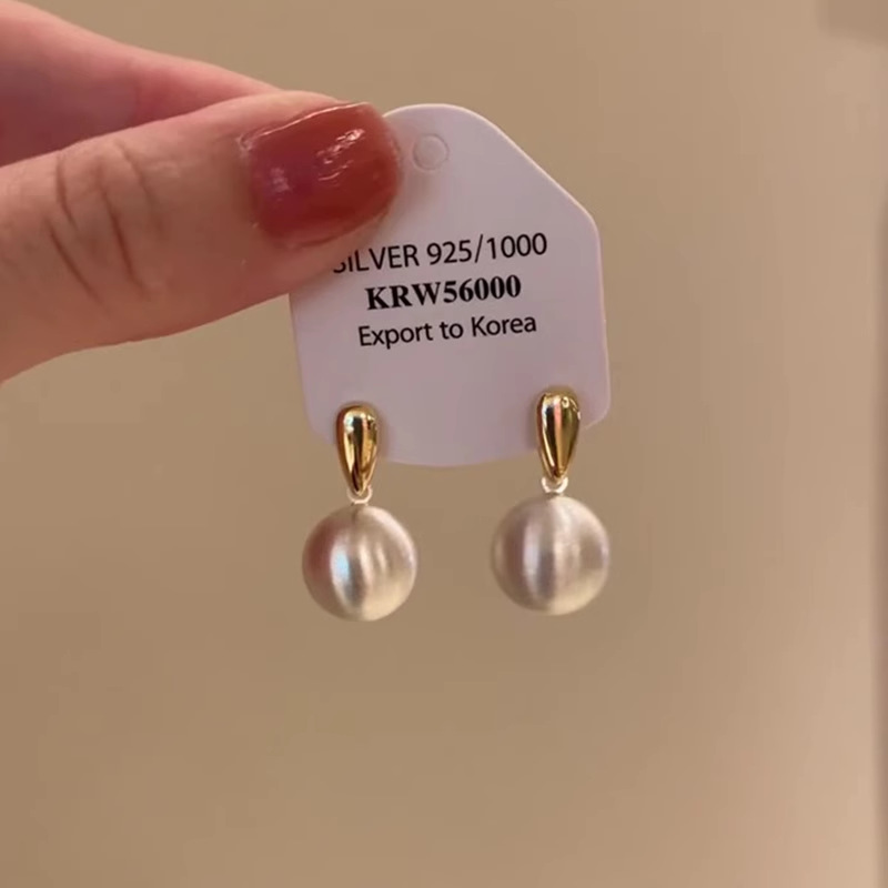 Buzlu fırçalanmış metal top küpe
