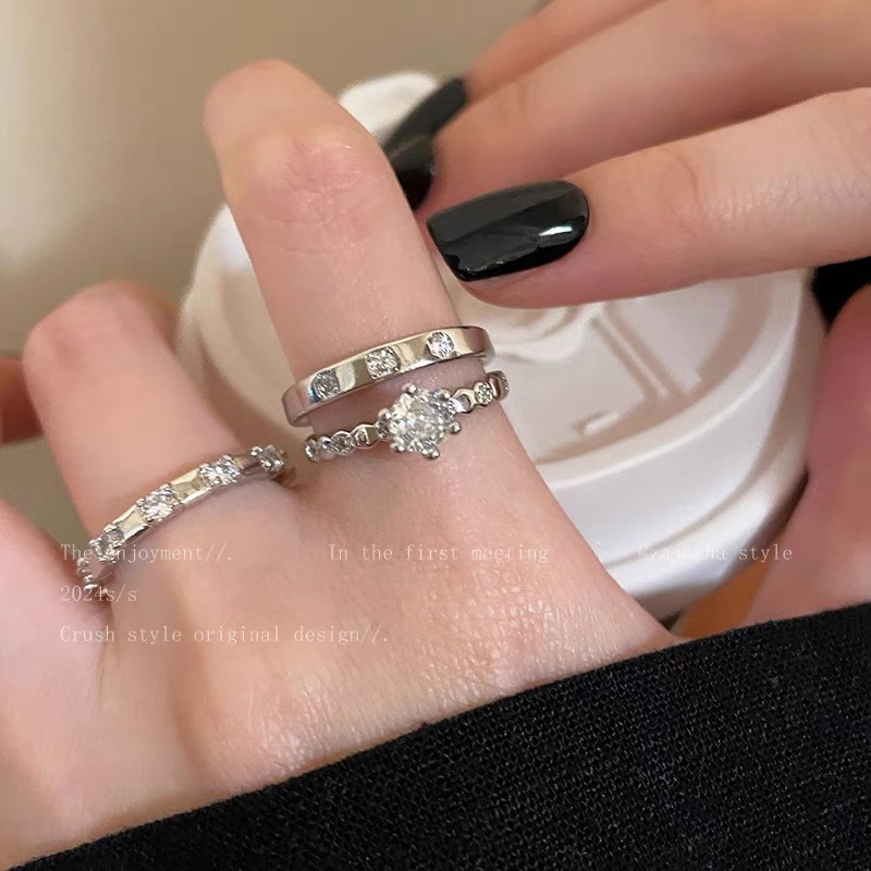 Zircon adjustable open ring, minimalist design