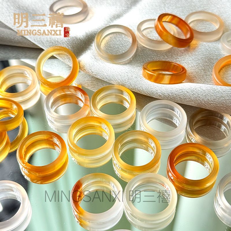 天然高冰马料白玉髓戒圈香槟金玛瑙戒指冰透粉玉石指环天空蓝戒指