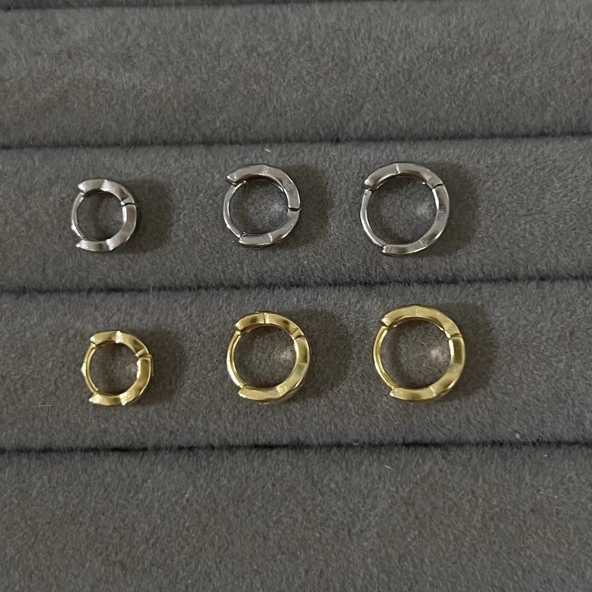 Rautengemusterter Ohrknorpelring mini Ohrklemme