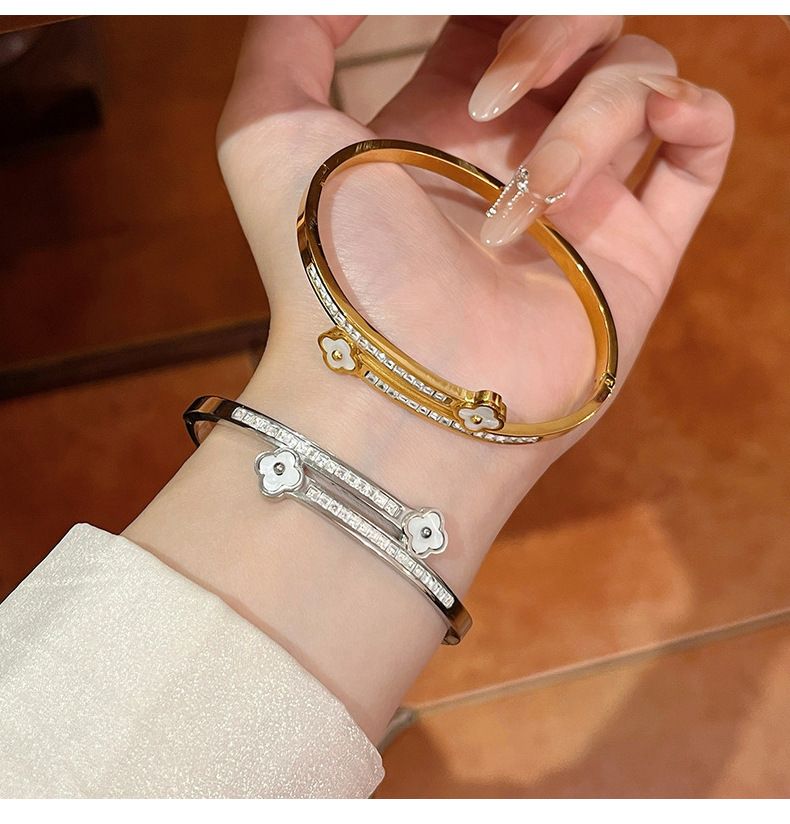 Titanium steel bracelet, silver, non-fading