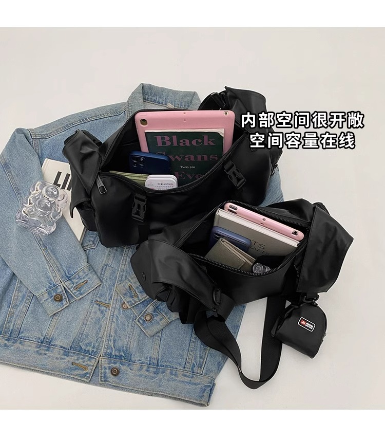 Waterproof sports bag, large capacity