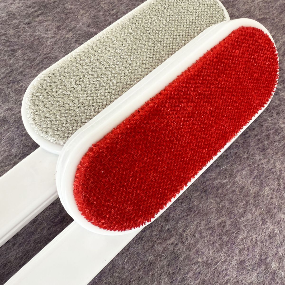 Cashmere coat care brush, double-sided