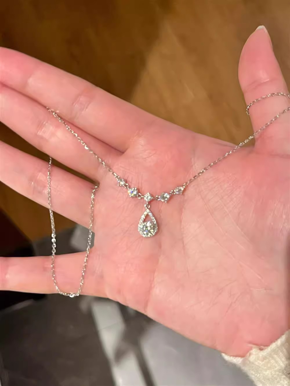 Titanstahl Halskette Damen, versilbert, mit Zirkonia, Schlüsselbeinkette