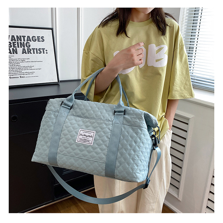 Travel Bag with Wet and Dry Separation, Large Capacity