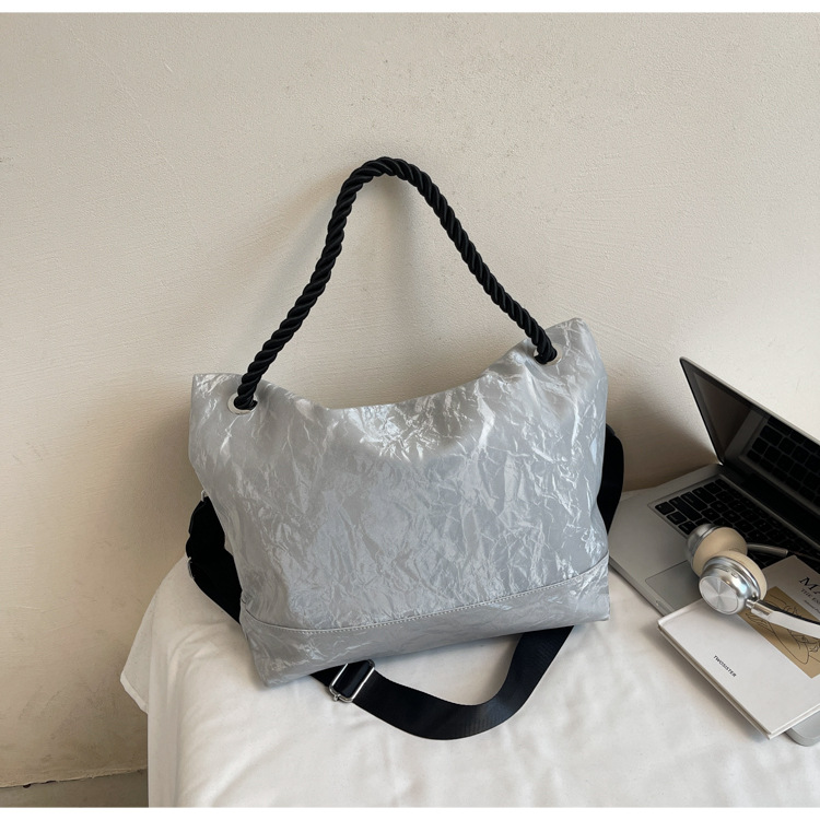 Travel bag, large capacity, single shoulder strap