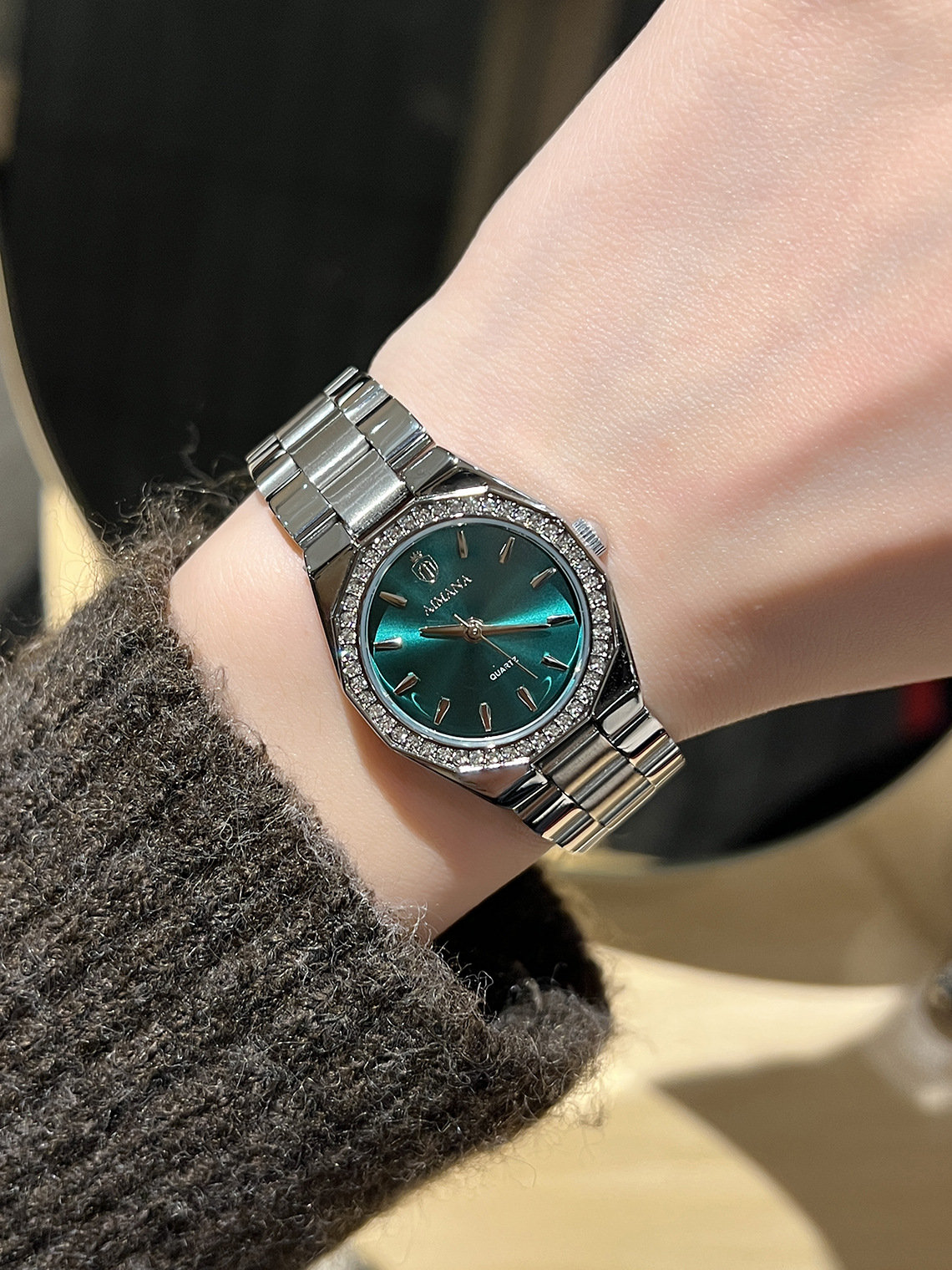 Aimana Damenuhr, Stahlband mit Diamanten