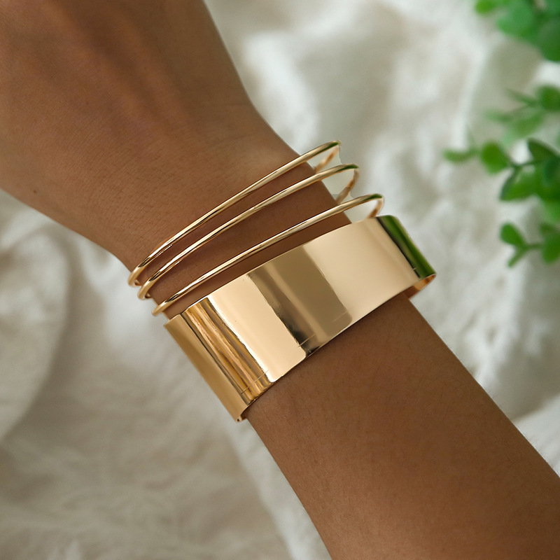 Metall-Armband, Punk-Stil, offenes Design, durchbrochen