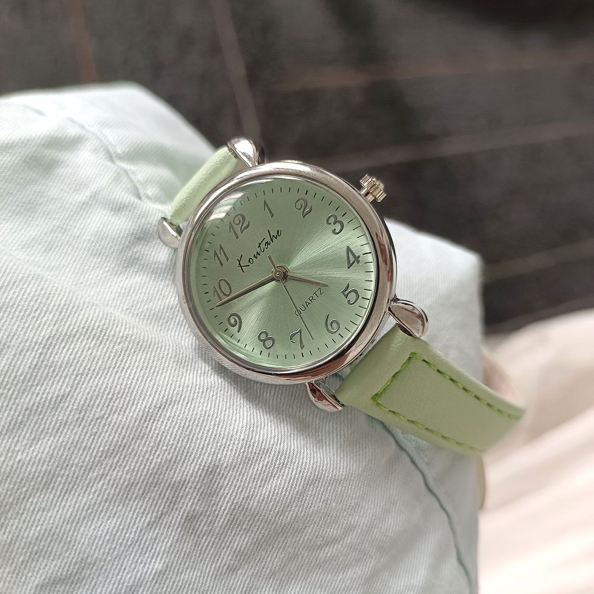 Women's Quartz Watch Small Dial Vintage Simple