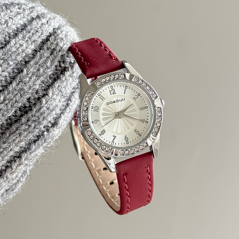 Strass taşlı retro kadın saati, küçük kadran, lüks vintage stil