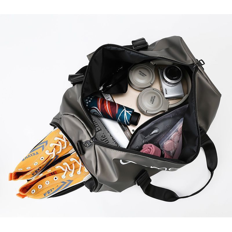 Sports backpack waterproof with dry-wet separation compartment