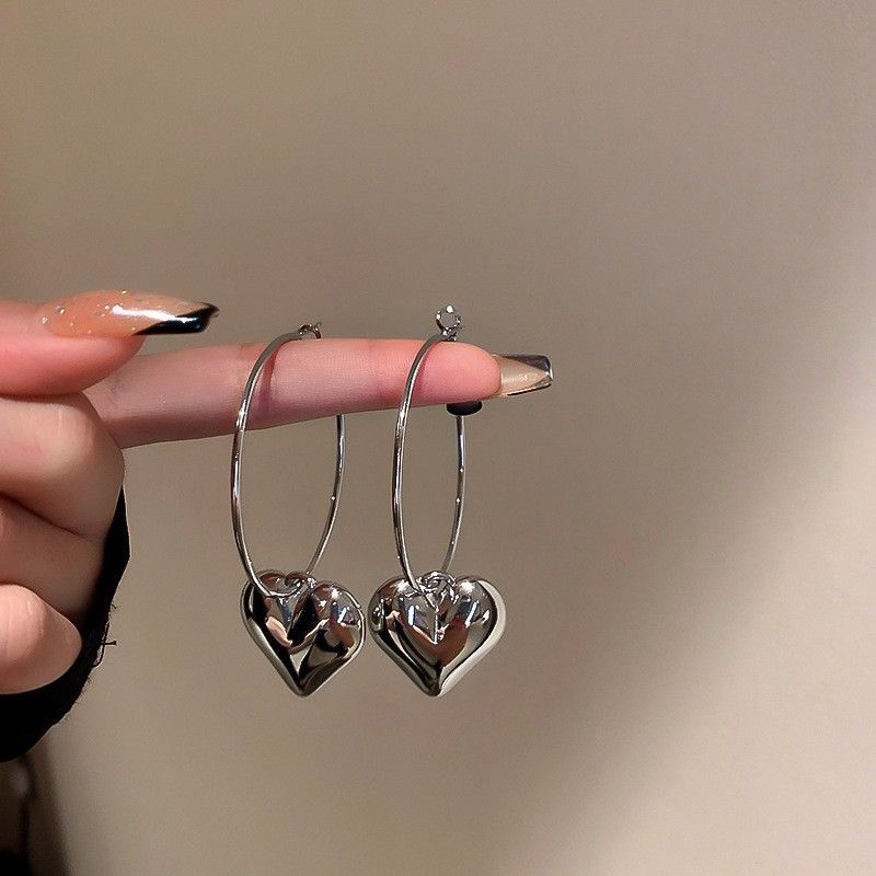 Silver needle C-shaped geometric earrings, elegant design