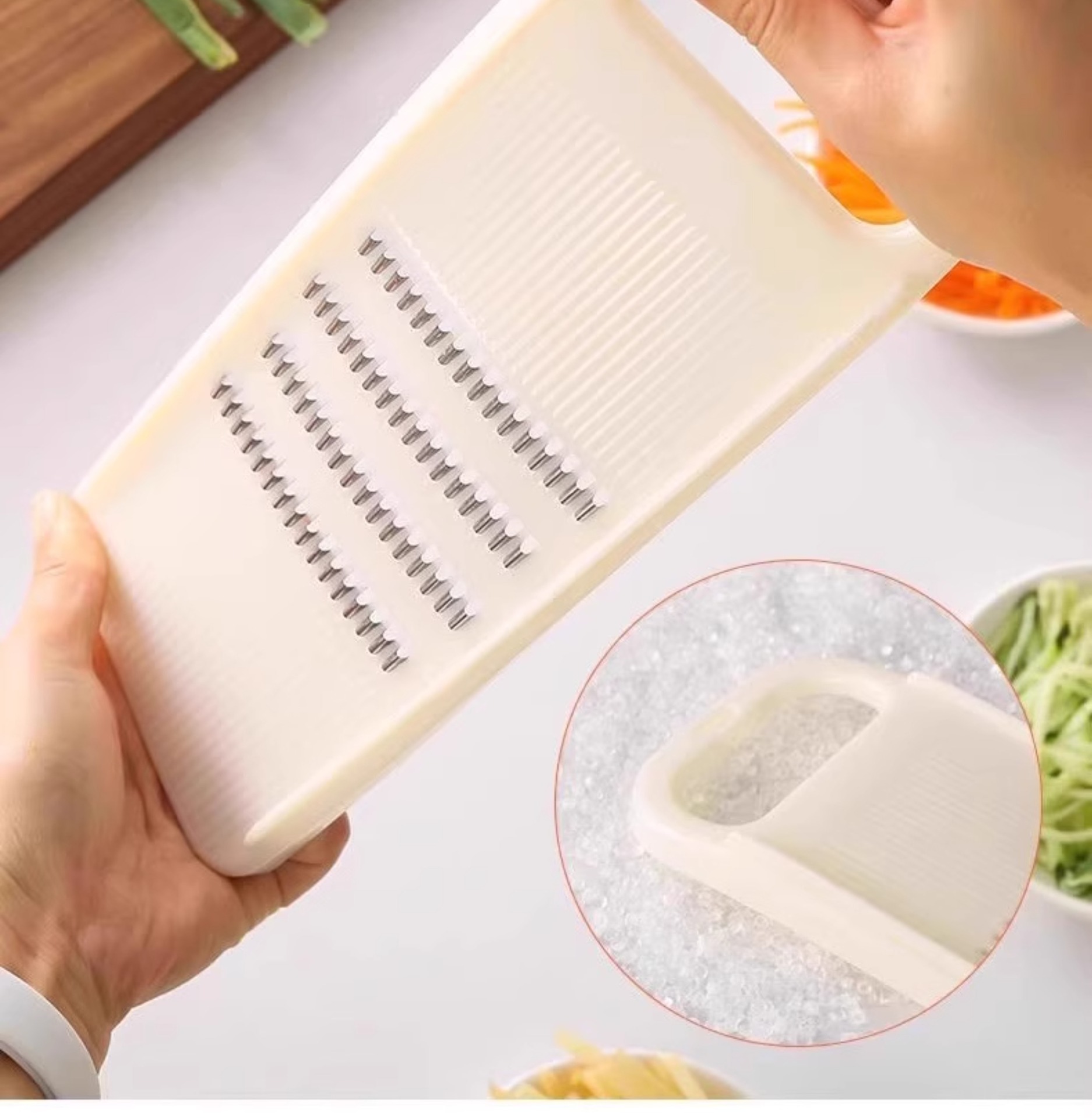 Multifunctional kitchen grater, potato shredder