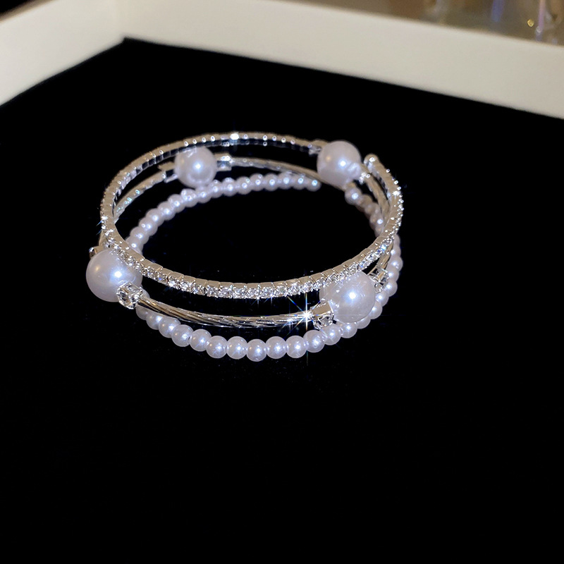 Artificial pearl multilayer rhinestone stretch bracelet