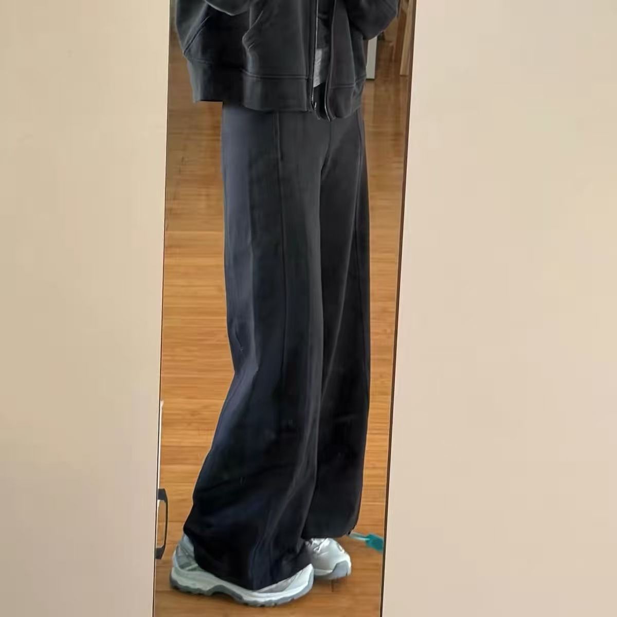 Lu high-waist wide-leg yoga pants lightweight soft comfortable