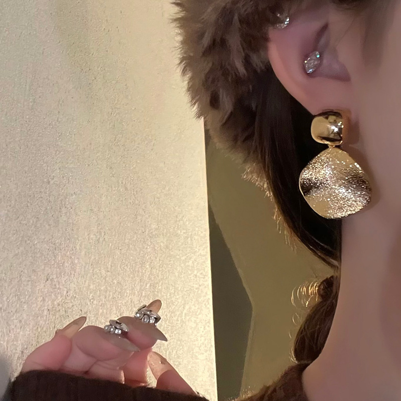 Runde Metallohrringe, minimalistischer Stil, Vintage-Design
