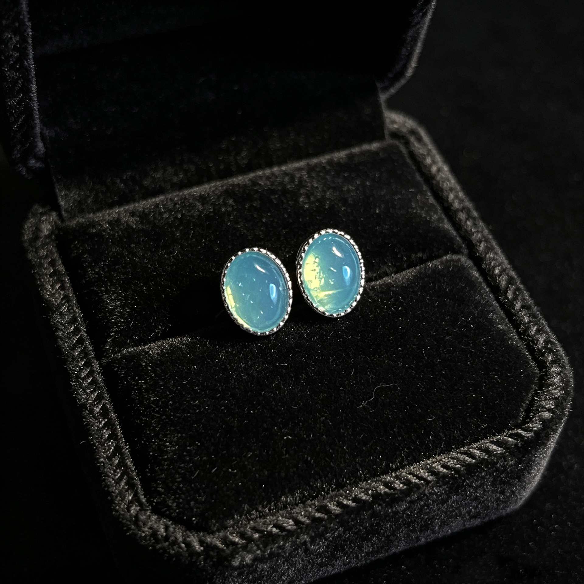 S999 Sterling Silver Zircon Stud Earrings Women