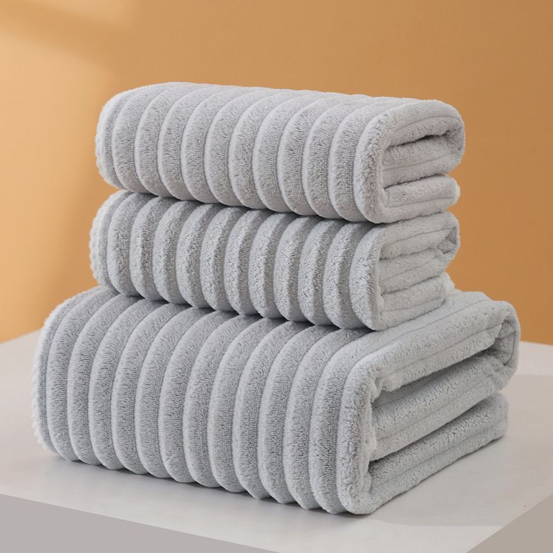 Mercan polar havlu ve banyo havlusu hediye seti, 3'lü