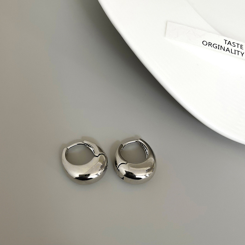 Minimalist su damlası küpeler S925 gümüş Kore tasarım