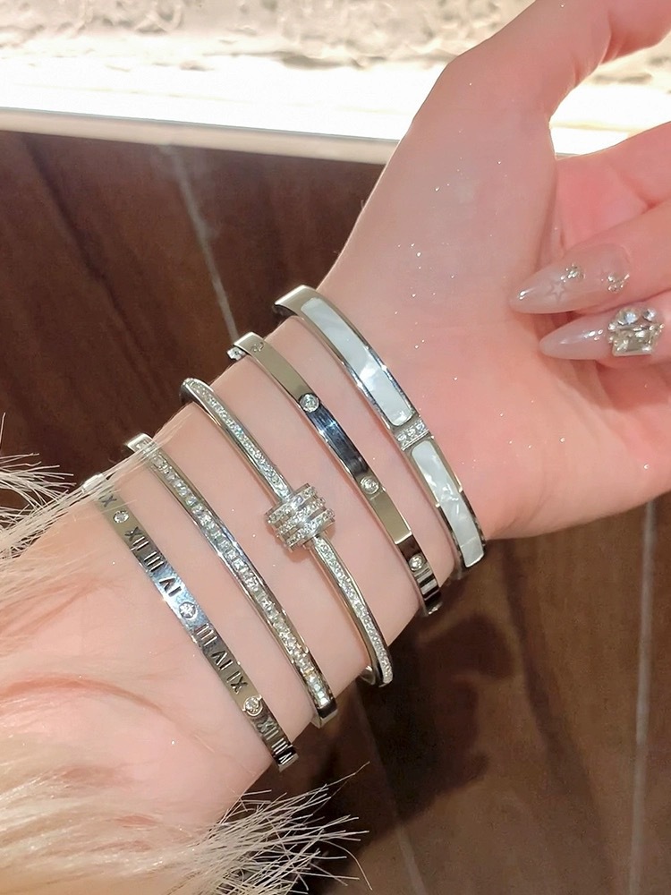 Zirkonia-Armband, leichtes Luxusdesign
