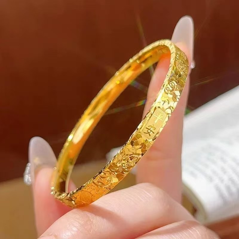 Women's bracelet, three-sided crushed ice design, silver