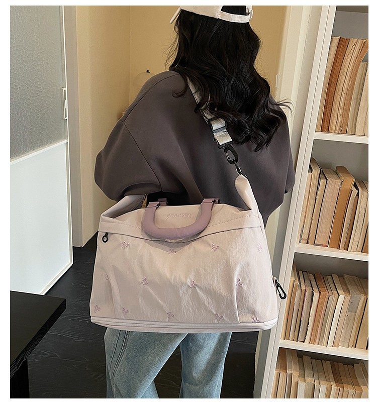 Expandable travel bag, large capacity, lightweight