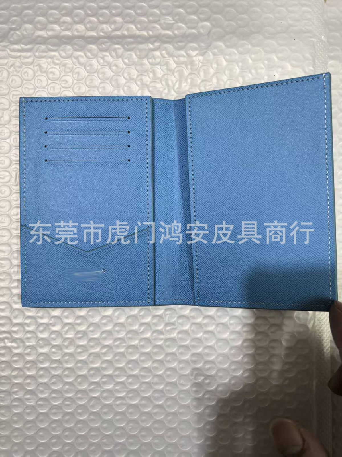 Pasaport cüzdanı, taze desen, kart ve kimlik bölümü