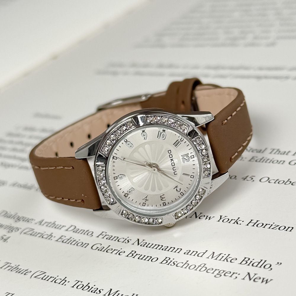 Strass taşlı retro kadın saati, küçük kadran, lüks vintage stil