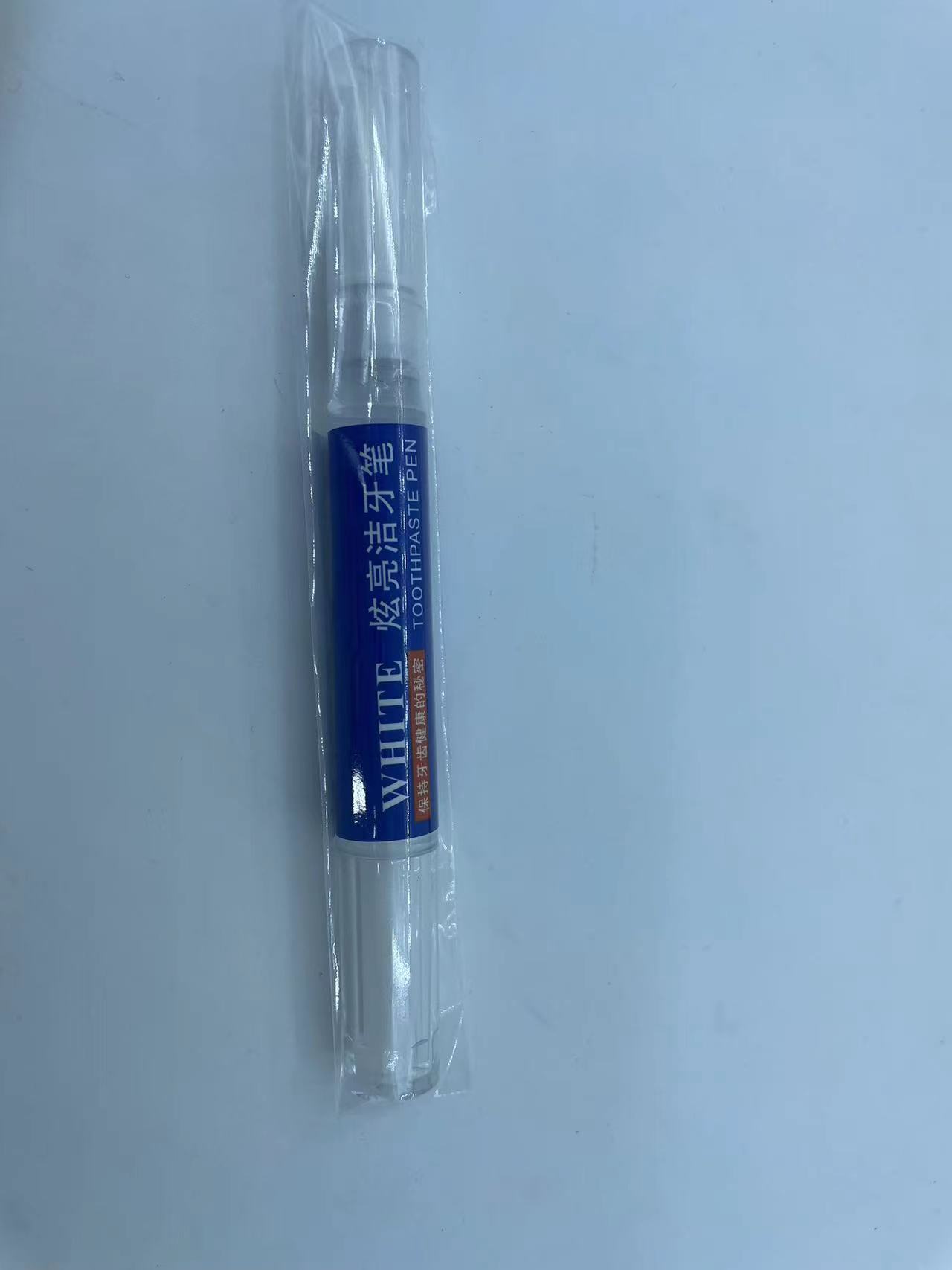 Tooth whitening and polishing pen