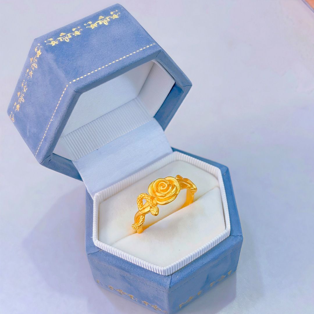 爆款沙金戒指复古设计感女款戒指黄铜镀金时尚轻奢可调节指环手饰