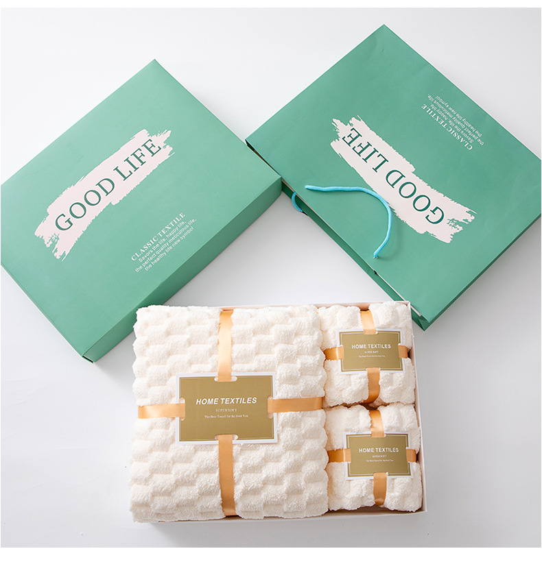 Korallenfleece-Badetuch Drei-teiliges Set