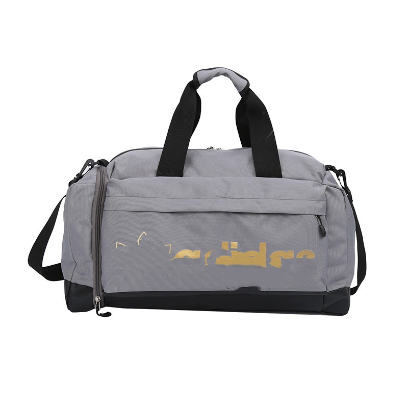 Großvolumige Reisetasche mit Nassfach