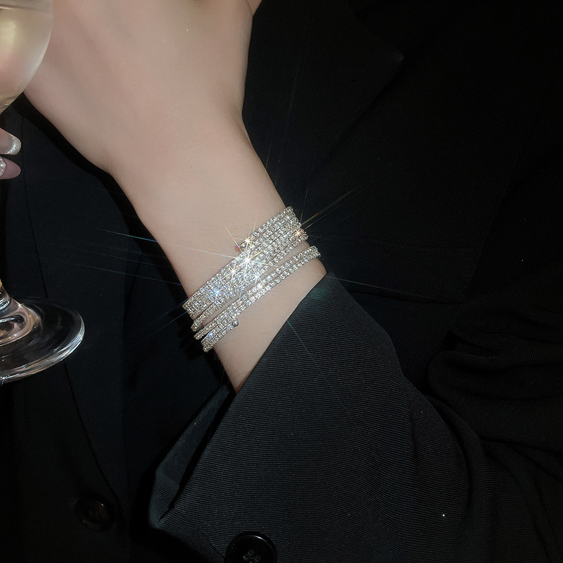 Artificial pearl multilayer rhinestone stretch bracelet